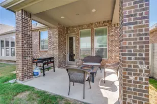 917 Meadows Dr, Argyle, TX 76226 - Photo 23