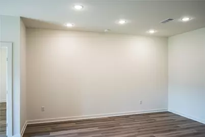 317 White Star Lane, Dallas, TX 75217 - Photo 9