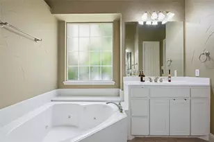 9024 Bottlebrush Ln, Irving, TX 75063 - Photo 21