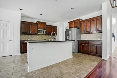 3023 Riverwood Lane, Grand Prairie, TX 75052 - Photo 9