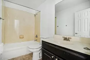 3023 Riverwood Ln, Grand Prairie, TX 75052 - Photo 19