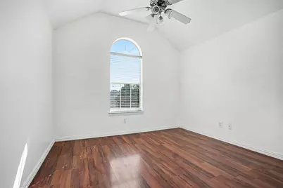 3023 Riverwood Lane, Grand Prairie, TX 75052 - Photo 15