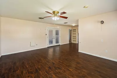 600 E Liberty Street, Pilot Point, TX 76258 - Photo 17
