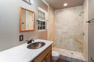 600 E Liberty St, Pilot Point, TX 76258 - Photo 25