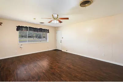 600 E Liberty Street, Pilot Point, TX 76258 - Photo 13