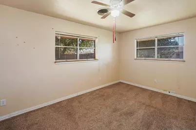 600 E Liberty Street, Pilot Point, TX 76258 - Photo 19