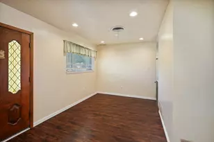 600 E Liberty St, Pilot Point, TX 76258 - Photo 7