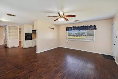600 E Liberty Street, Pilot Point, TX 76258 - Photo 15