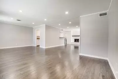 9226 Larchwood Drive, Dallas, TX 75238 - Photo 5