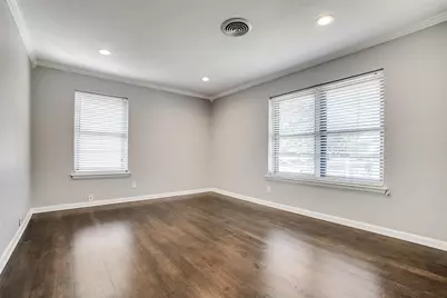 9226 Larchwood Drive, Dallas, TX 75238 - Photo 13