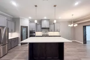 8912 Holt St, Lakeside, TX 76135 - Photo 1