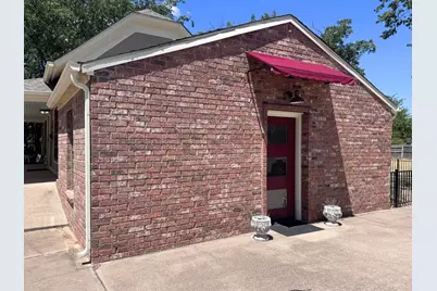 902 W Pearl Street, Granbury, TX 76048 - Photo 23
