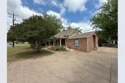 902 W Pearl Street, Granbury, TX 76048 - Photo 33