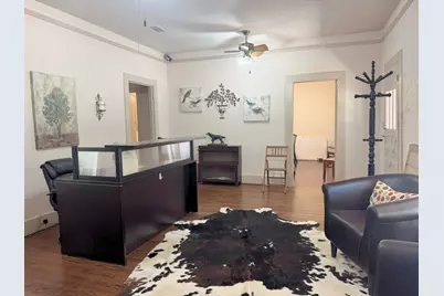 902 W Pearl Street, Granbury, TX 76048 - Photo 5