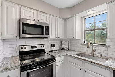 218 N Beacon Street #108, Dallas, TX 75214 - Photo 11