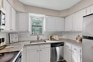 218 N Beacon St, Dallas, TX 75214 - Photo 9