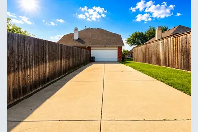 1114 Hidden Creek Drive, Allen, TX 75002 - Photo 13