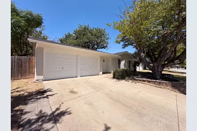 6601 Oaklawn Drive, Watauga, TX 76148 - Photo 19