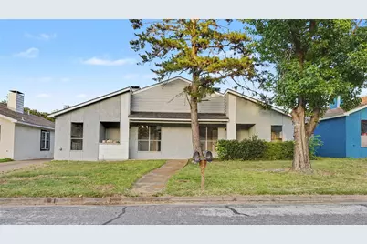 2755 Parkchester Drive, Arlington, TX 76015 - Photo 1
