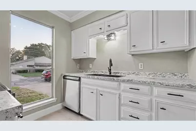 2755 Parkchester Drive, Arlington, TX 76015 - Photo 5