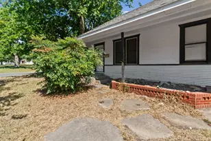 1406 Sycamore St, Commerce, TX 75428 - Photo 23
