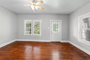 1406 Sycamore St, Commerce, TX 75428 - Photo 7
