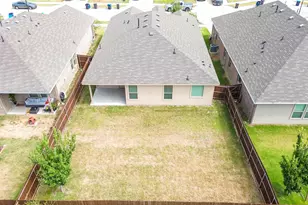 213 Mossy Clf Ln, Fort Worth, TX 76052 - Photo 27