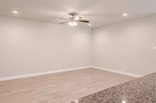 213 Mossy Clf Ln, Fort Worth, TX 76052 - Photo 11