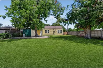 3628 Hampshire Boulevard, Fort Worth, TX 76103 - Photo 17