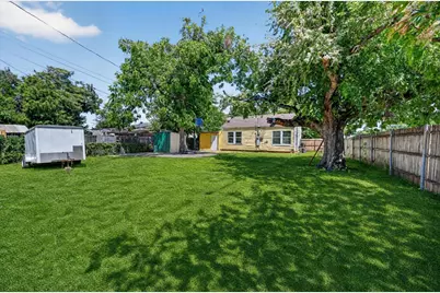 3628 Hampshire Boulevard, Fort Worth, TX 76103 - Photo 15