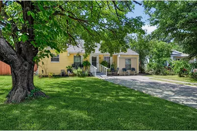 3628 Hampshire Boulevard, Fort Worth, TX 76103 - Photo 3