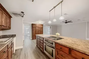 704 Fort Worth St, Mansfield, TX 76063 - Photo 15