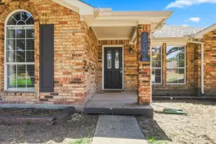 6905 Scott Ct, Sachse, TX 75048 - Photo 3