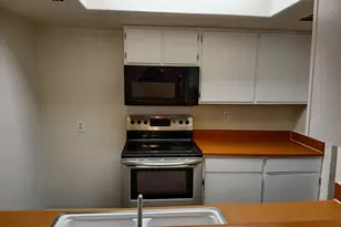 7431 Holly Hill Dr, Dallas, TX 75231 - Photo 3