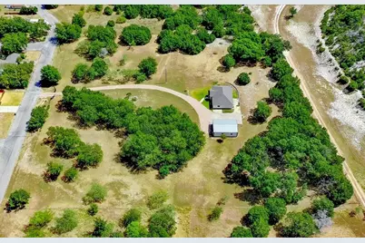 1110 W 23rd Street, Clifton, TX 76634 - Photo 5
