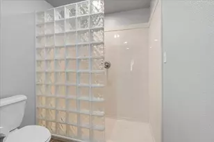 1110 W 23rd St, Clifton, TX 76634 - Photo 25