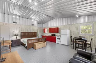 1110 W 23rd St, Clifton, TX 76634 - Photo 29