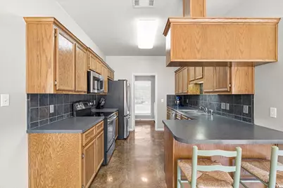 1110 W 23rd Street, Clifton, TX 76634 - Photo 13