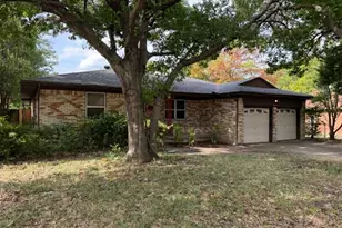 814 Sequoia Dr, Lancaster, TX 75146 - Photo 1