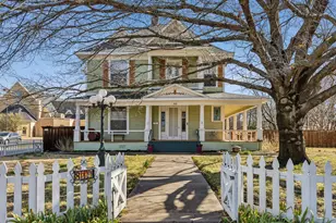 819 S Crockett St, Sherman, TX 75090 - Photo 1