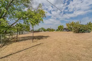 7656 Shoreline Dr, Lone Oak, TX 75453 - Photo 9