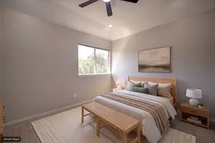 562 Continental Dr, Lewisville, TX 75067 - Photo 17