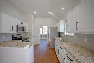 562 Continental Dr, Lewisville, TX 75067 - Photo 7