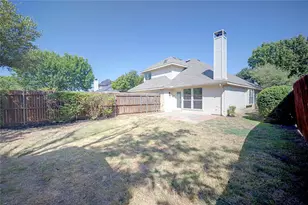 562 Continental Dr, Lewisville, TX 75067 - Photo 29