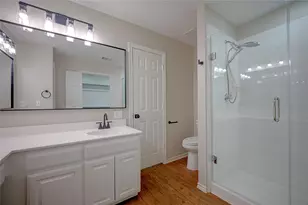 562 Continental Dr, Lewisville, TX 75067 - Photo 15