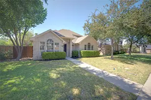 562 Continental Dr, Lewisville, TX 75067 - Photo 25