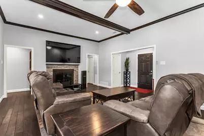 10139 Cherry Tree Drive, Dallas, TX 75243 - Photo 5