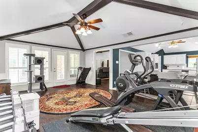 10139 Cherry Tree Drive, Dallas, TX 75243 - Photo 19