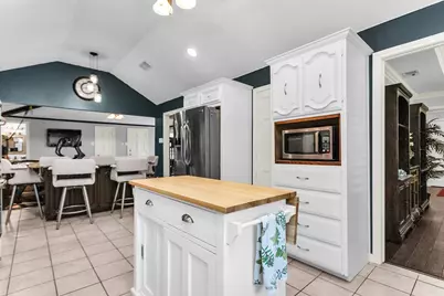 10139 Cherry Tree Drive, Dallas, TX 75243 - Photo 13