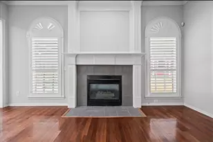6113 Cliffbrook Dr, North Richland Hills, TX 76180 - Photo 11